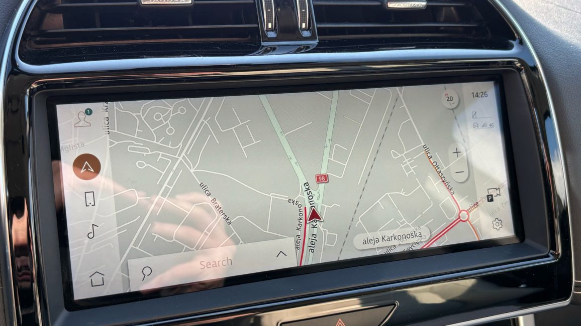 Jaguar XE 2.0 P250 R-Dynamic Black aut DW6RK48 w abonamencie