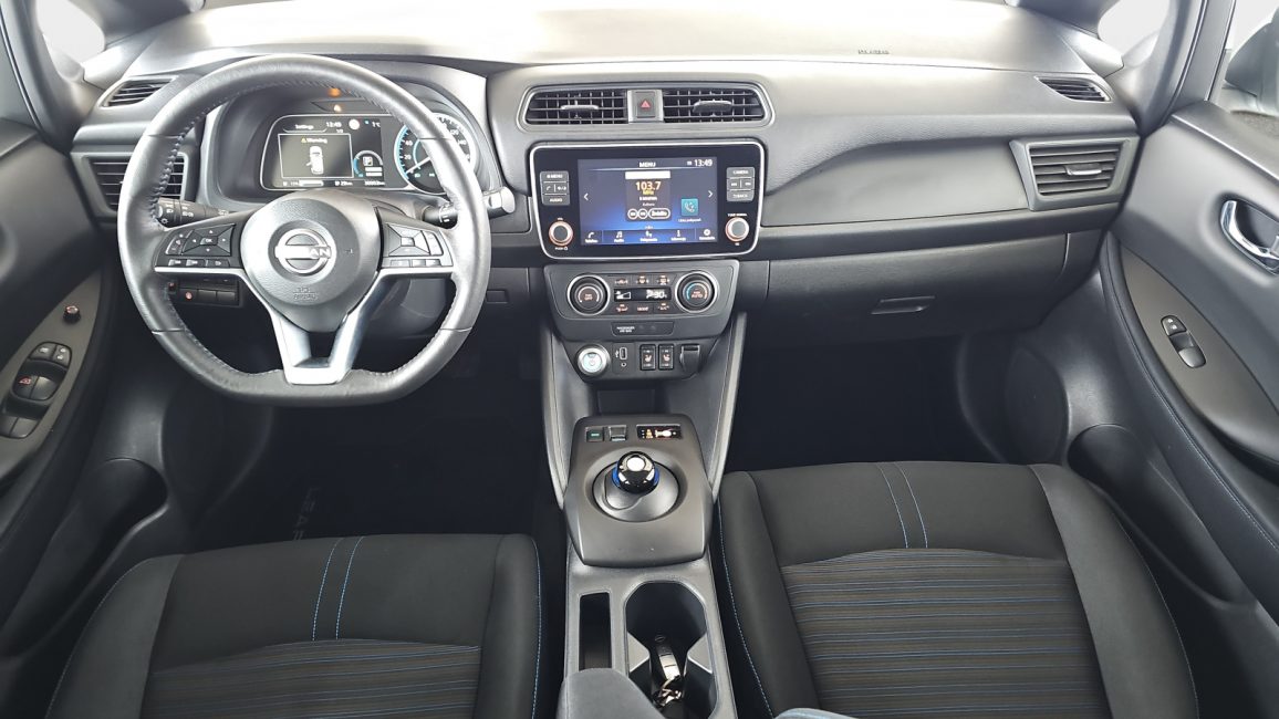 Nissan Leaf 40kWh Acenta KR7XY40 w abonamencie