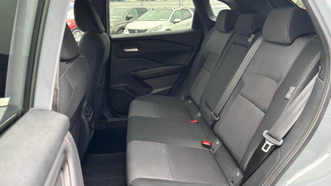Nissan Qashqai 1.3 DIG-T mHEV N-Connecta DW1RC40 w abonamencie