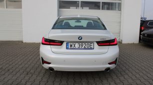 BMW 318i Advantage aut WX3920E w abonamencie dla firm