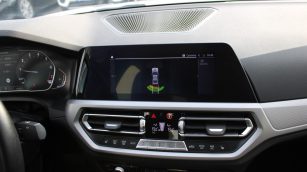 BMW 318i Advantage aut WX3920E w abonamencie dla firm