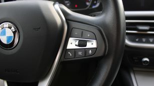 BMW 318i Advantage aut WX3920E w abonamencie dla firm