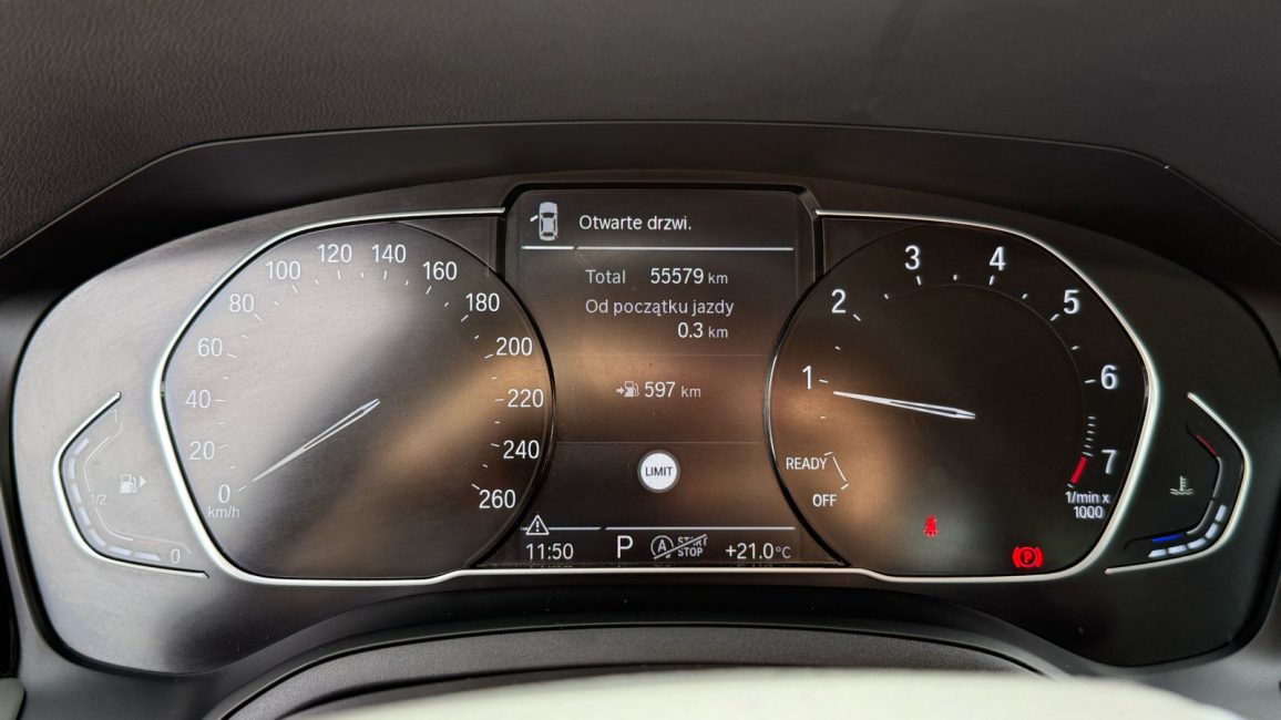 BMW 318i Advantage aut WX3928E w leasingu dla firm