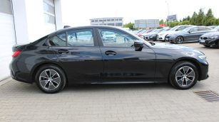 BMW 318i Advantage aut WX4053E w abonamencie