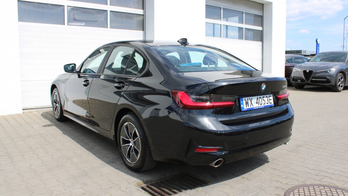 BMW 318i Advantage aut WX4053E w abonamencie