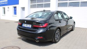 BMW 318i Advantage aut WX4053E w abonamencie