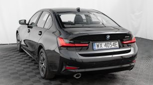 BMW 318i Advantage aut WX4054E w abonamencie