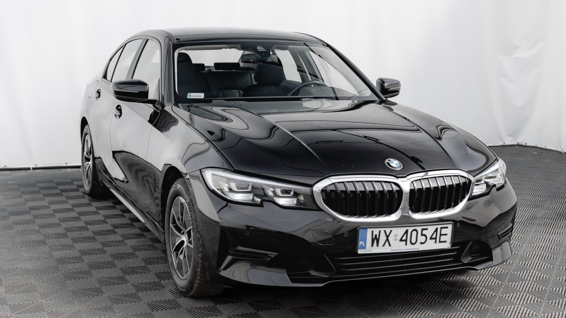 BMW 318i Advantage aut WX4054E w abonamencie