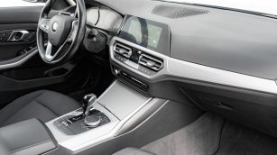 BMW 318i Advantage aut WX4054E w abonamencie