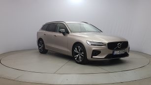 Volvo V60 B4 D Plus Dark aut LU450RM w leasingu dla firm
