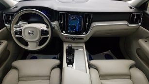 Volvo V60 B4 D Plus Dark aut LU450RM w leasingu dla firm