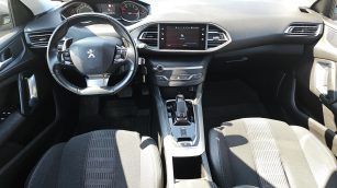 Peugeot 308 SW 1.2 PureTech GPF Allure S&S EAT8 PY83075 w abonamencie