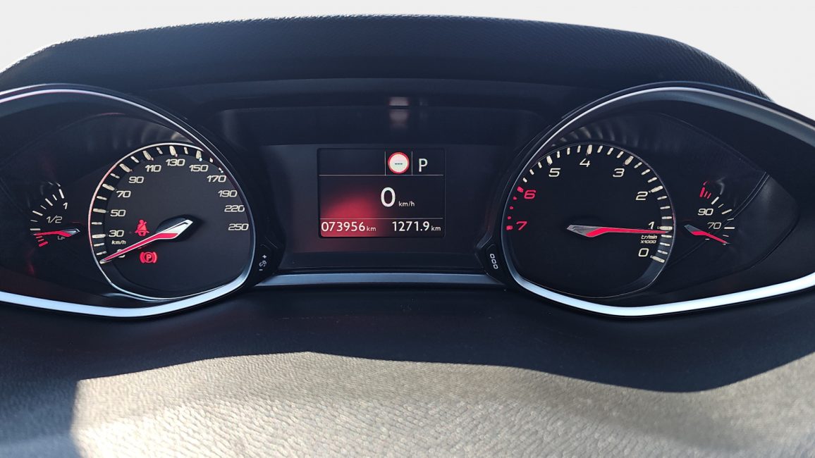 Peugeot 308 SW 1.2 PureTech GPF Allure S&S EAT8 PY83075 w abonamencie
