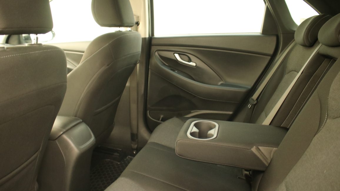 Hyundai i30 1.5 DPI Smart WJ1533L w abonamencie