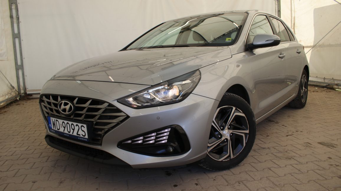 Hyundai i30 1.5 DPI Smart WD9092S w leasingu dla firm