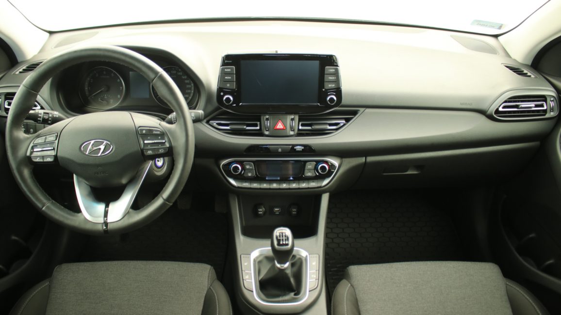 Hyundai i30 1.5 DPI Smart WD8404S w leasingu dla firm