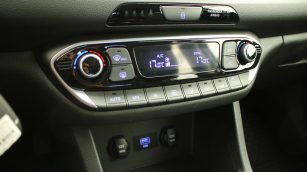 Hyundai i30 1.5 DPI Smart WD8404S w leasingu dla firm