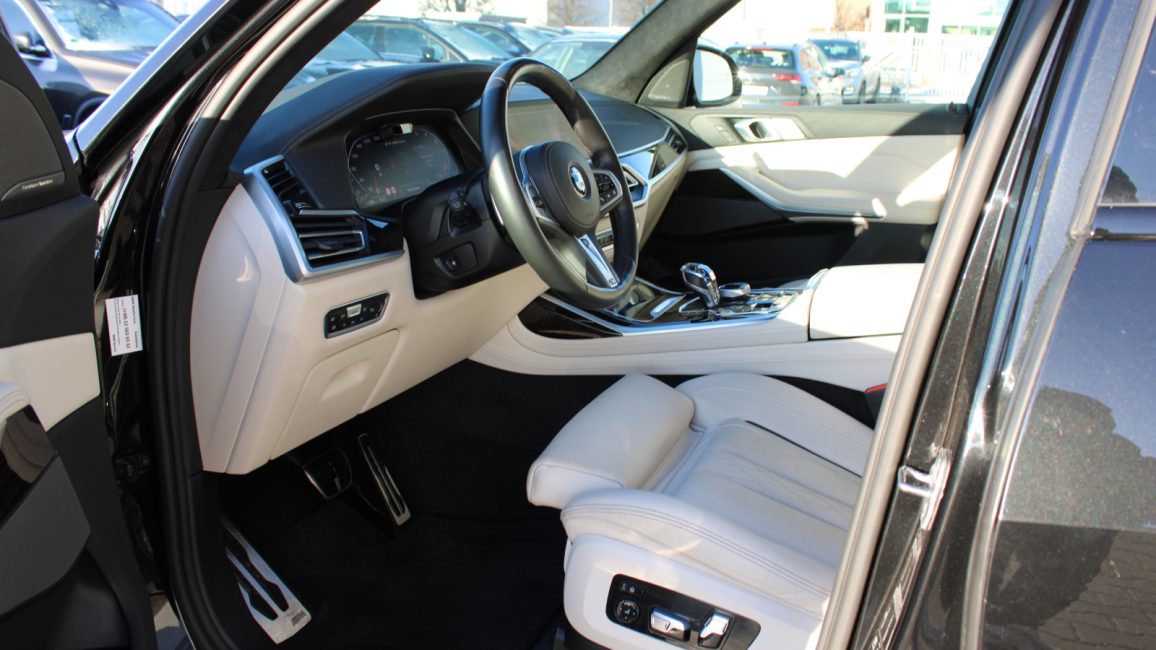 BMW X7 M50d sport-aut P7XXL7 w abonamencie