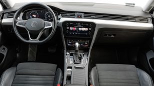 Volkswagen Passat 2.0 TSI Elegance DSG WJ6153K w abonamencie