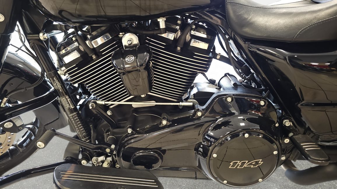 Harley-davidson ROAD KING SPECIAL R8OVB w zakupie za gotówkę
