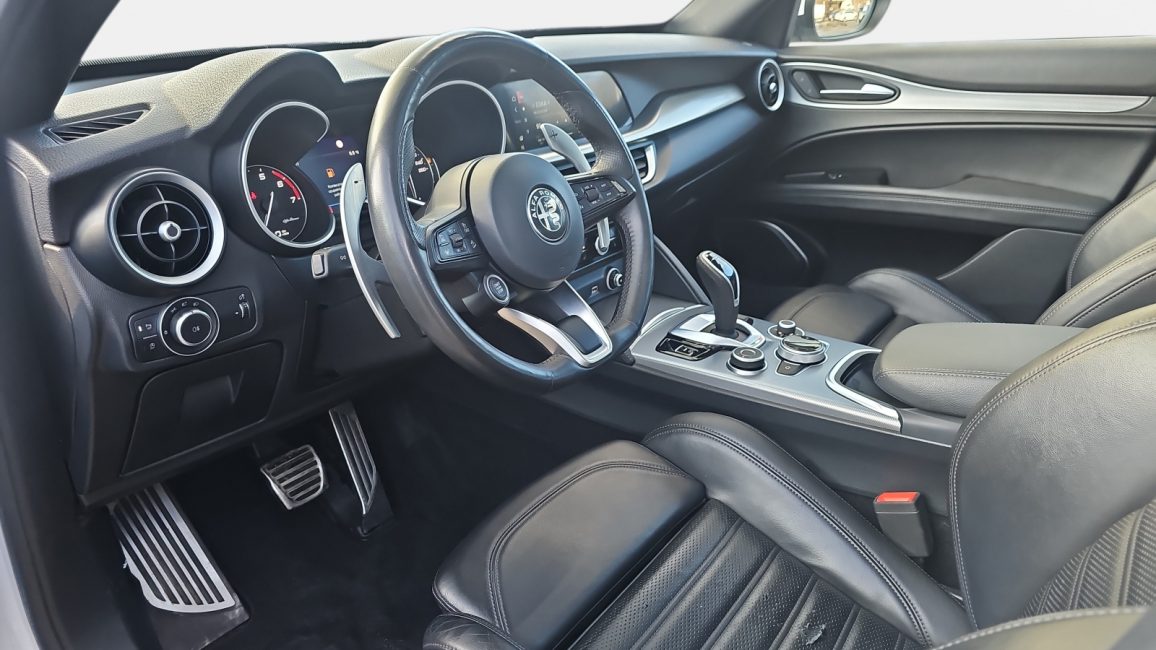 Alfa Romeo Stelvio 2.0 Turbo Veloce Q4 aut WE3U428 w leasingu dla firm
