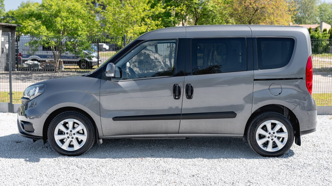 Fiat Doblo Kombi 1.6 MJ Dynamic PY19768 w zakupie za gotówkę