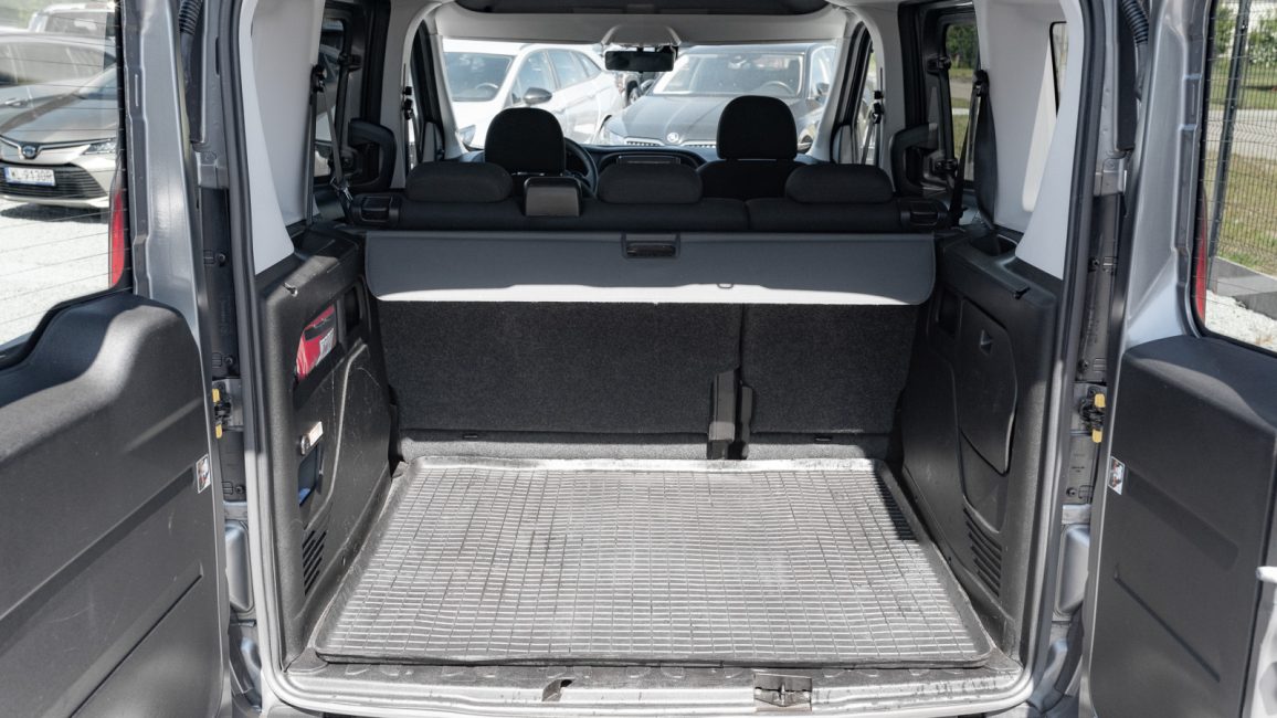 Fiat Doblo Kombi 1.6 MJ Dynamic PY19768 w zakupie za gotówkę