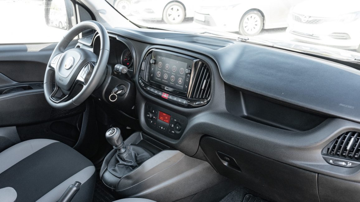 Fiat Doblo Kombi 1.6 MJ Dynamic PY19768 w abonamencie