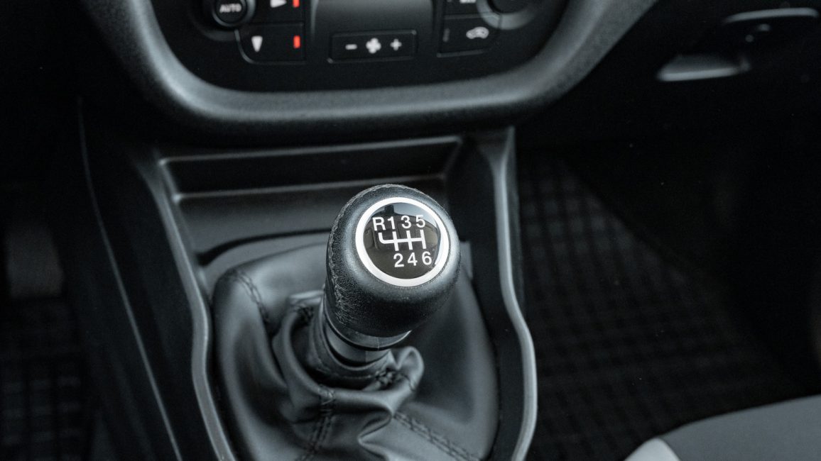 Fiat Doblo Kombi 1.6 MJ Dynamic PY19768 w zakupie za gotówkę