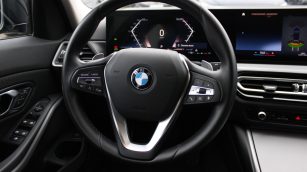 BMW 320i aut DW6UN23 w abonamencie