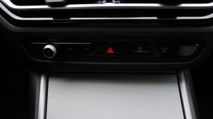 BMW 320i aut DW6UN23 w abonamencie
