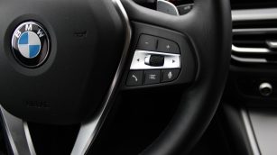 BMW 320i aut DW6UN23 w abonamencie