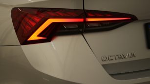 Skoda Octavia 1.5 TSI ACT Ambition WD4130R w abonamencie