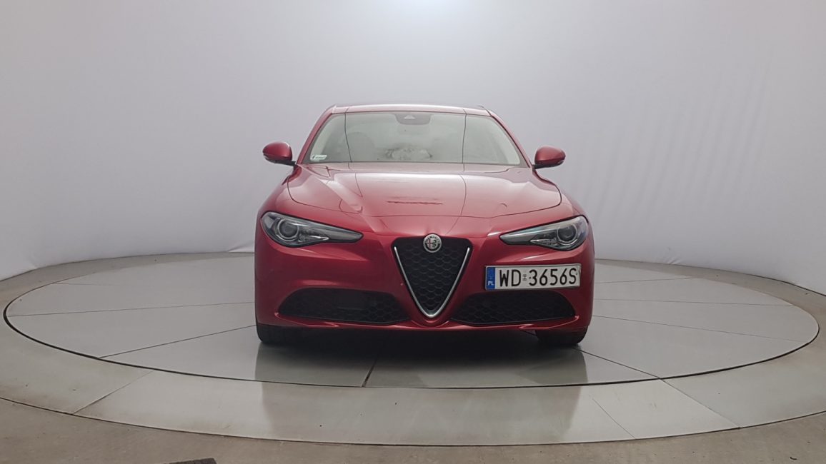 Alfa Romeo Giulia 2.0 Turbo 6C Villa D'este aut WD3656S w abonamencie