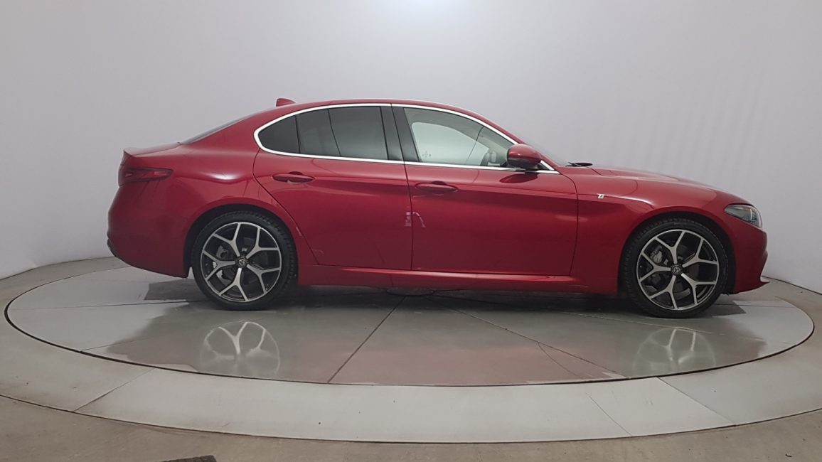 Alfa Romeo Giulia 2.0 Turbo 6C Villa D'este aut WD3656S w abonamencie