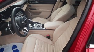 Alfa Romeo Giulia 2.0 Turbo 6C Villa D'este aut WD3656S w abonamencie