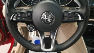 Alfa Romeo Giulia 2.0 Turbo 6C Villa D'este aut WD3656S w abonamencie