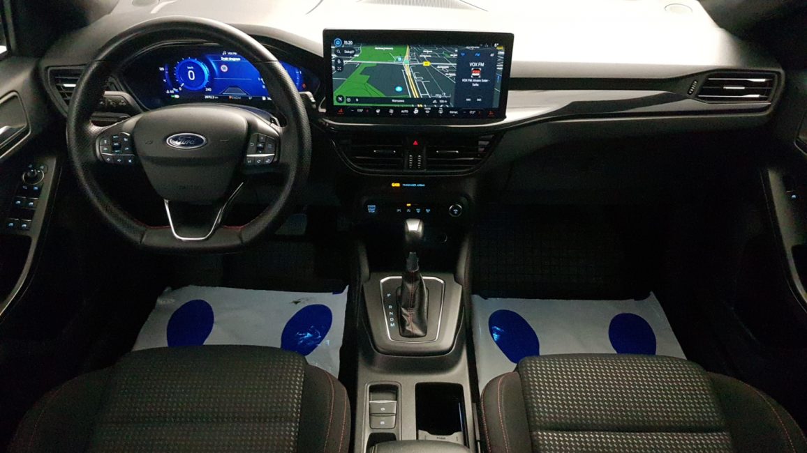Ford Focus 1.0 EcoBoost mHEV ST-Line X aut GD8F292 w zakupie za gotówkę
