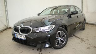 BMW 318i Advantage aut WX3953E w leasingu dla firm