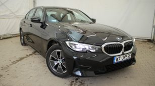 BMW 318i Advantage aut WX3953E w leasingu dla firm