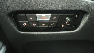 BMW 318i Advantage aut WX3953E w leasingu dla firm