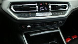 BMW 318i Advantage aut WX3953E w leasingu dla firm