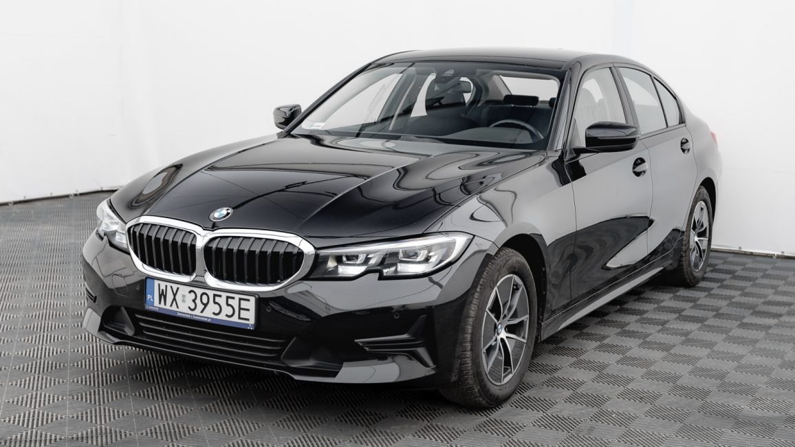 BMW 318i Advantage aut WX3955E w zakupie za gotówkę