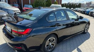 BMW 318i Advantage aut WX3961E w abonamencie