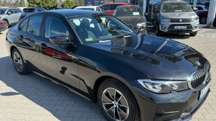 BMW 318i Advantage aut WX3961E w abonamencie