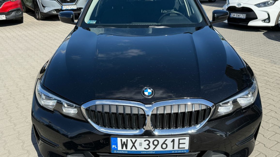 BMW 318i Advantage aut WX3961E w abonamencie