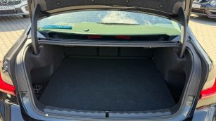 BMW 318i Advantage aut WX3961E w abonamencie