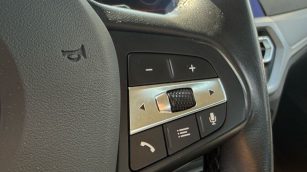 BMW 318i Advantage aut WX3961E w abonamencie