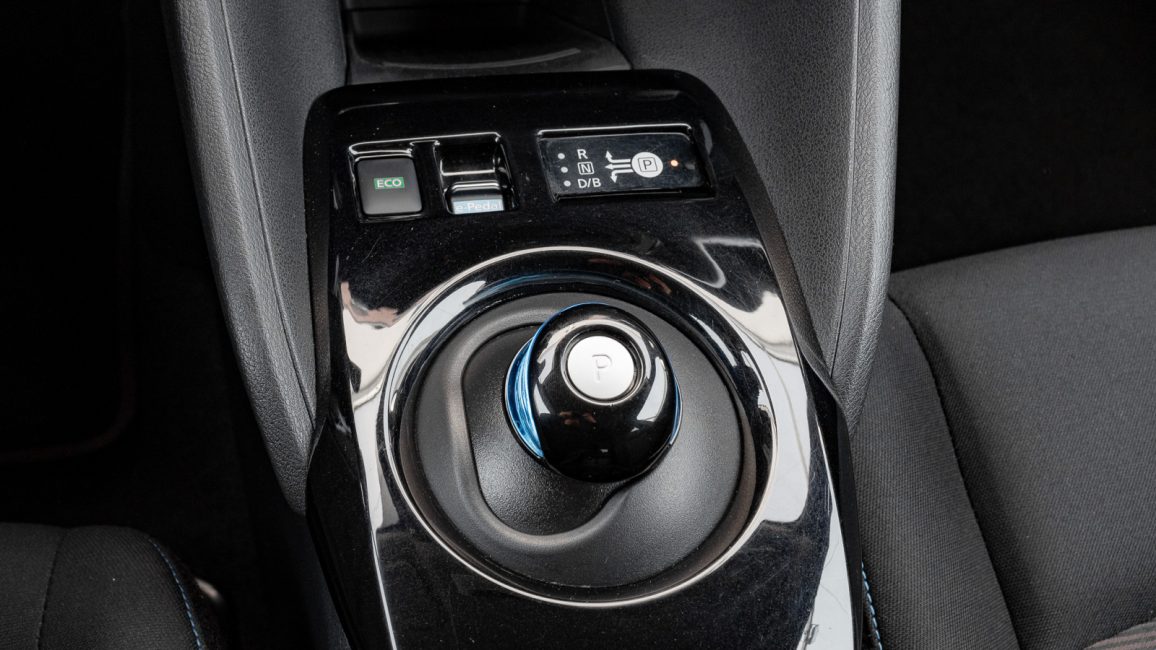 Nissan Leaf 40kWh N-Connecta DB3093K w leasingu dla firm
