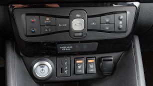 Nissan Leaf 40kWh N-Connecta DB3093K w leasingu dla firm